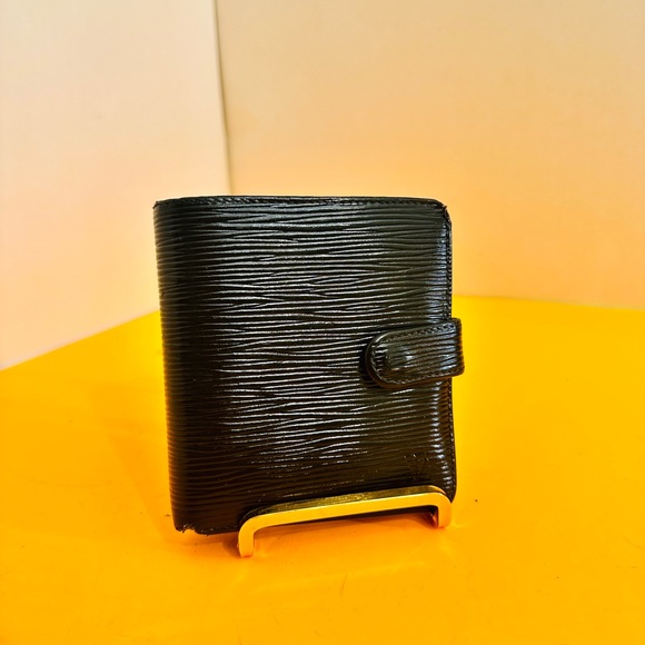 Louis Vuitton black wallet - Picture 2 of 15